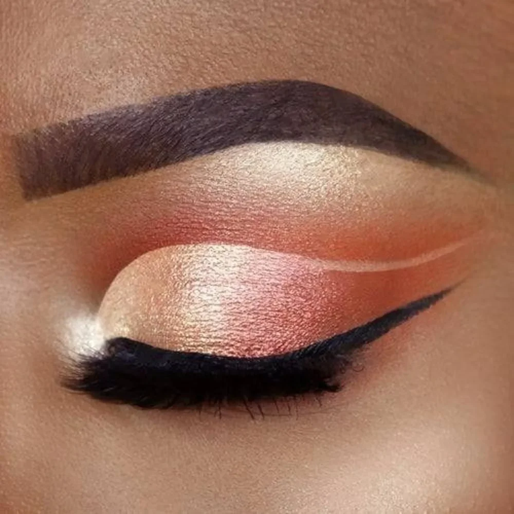 Beauty Bakerie Proof is in the Puddin Eyeshadow Palette - Picture 5 of 7